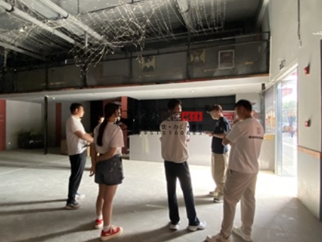 石嘴山装修公司|石嘴山民谣集酒馆设计装修项目现场勘察